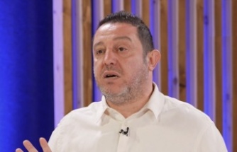 Nihat Kahveci: "Okan Buruk'a kızgınım, Galatasaray'da kulübede gördüm, büyük ihtimalle gidiyor, onu da U21'e yollarlar"