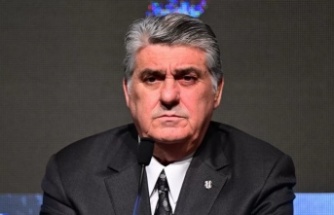 Serdal Adalı: "27 milyon Euro verip Sörloth alacağıma, 60 milyon Euro verir Osimhen'i alırım"