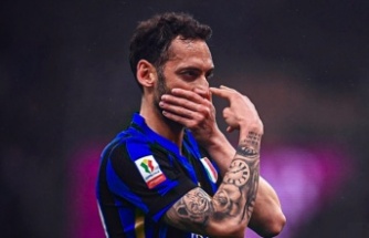 Galatasaray'da Hakan Çalhanoğlu sürprizi! İstanbul'a geliyor!