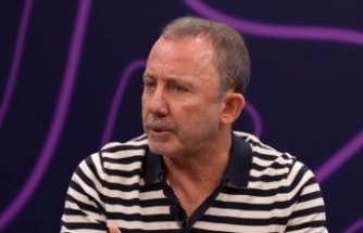 Sergen Yalçın: "Galatasaray'a yatmaya, para kazanmaya gelmemiş, müzeye formasını assınlar"