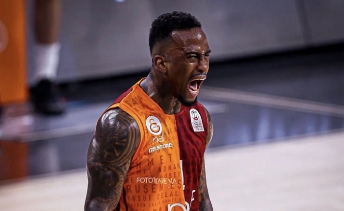 "Hala daha Galatasaray'dayım, henüz bir yere imza atmadım"